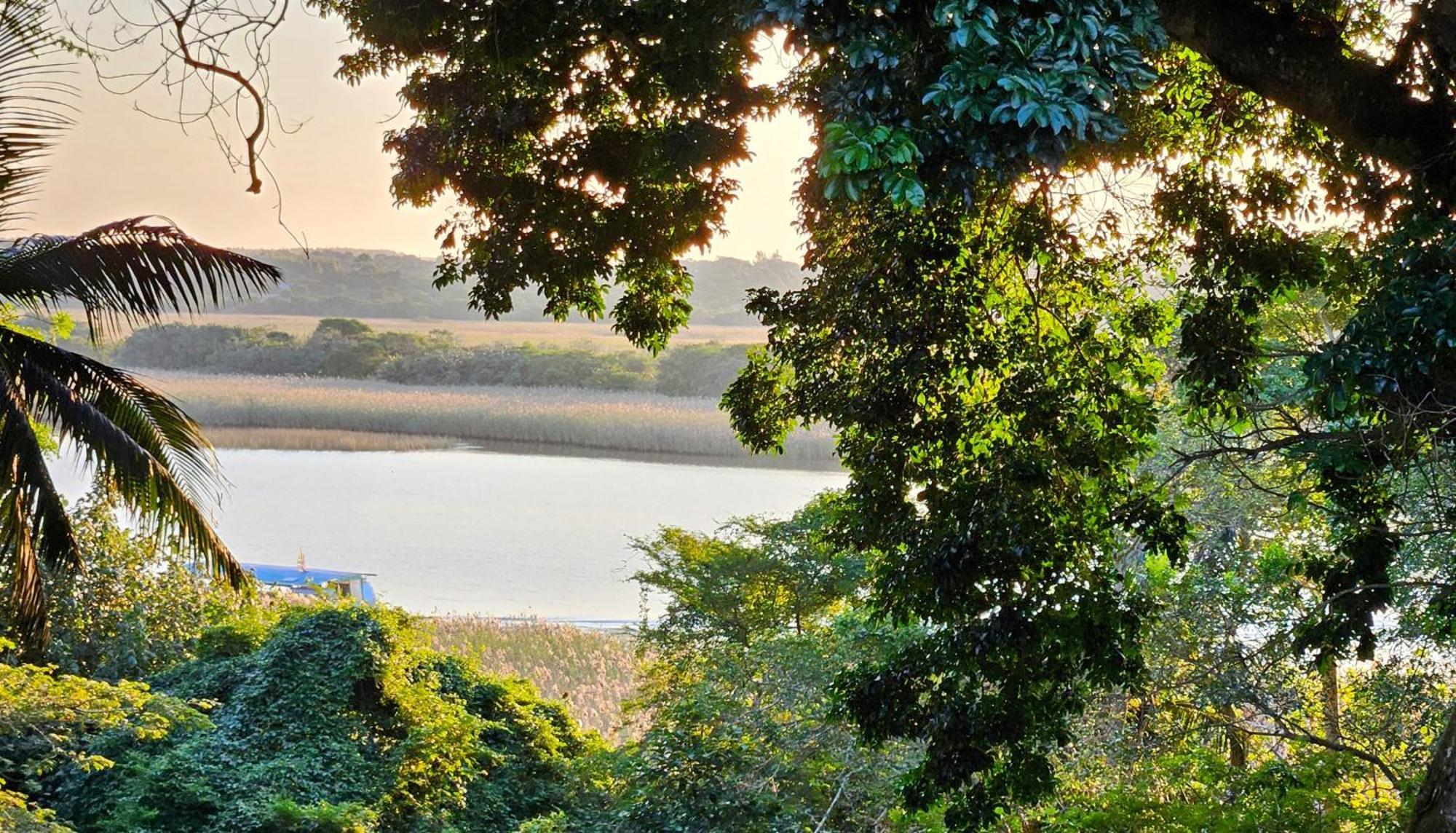 شقة Estuary Views At 6 The Bridge Saint Lucia Estuary المظهر الخارجي الصورة